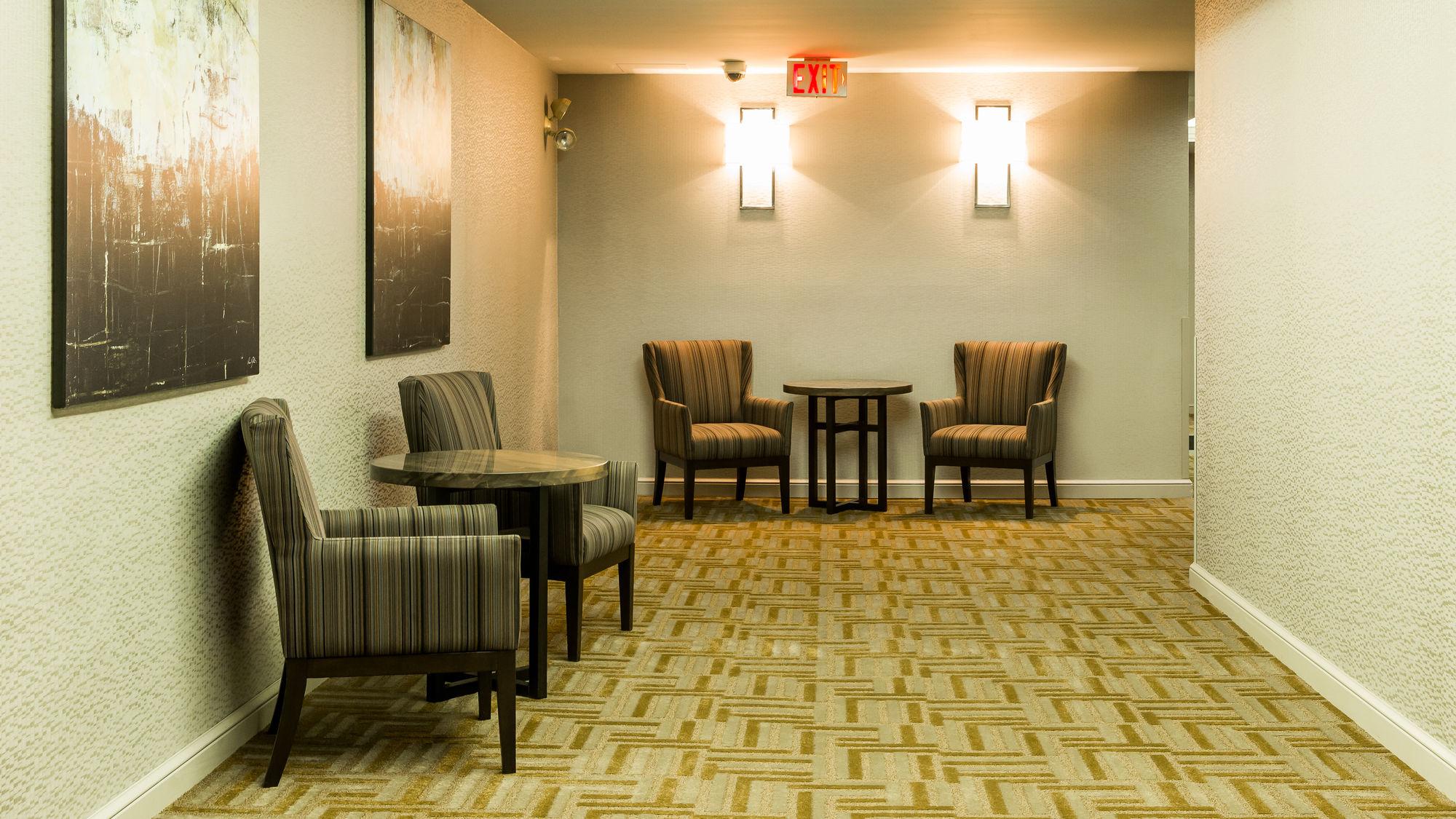Courtyard By Marriott Kitchener Hotel Exterior foto