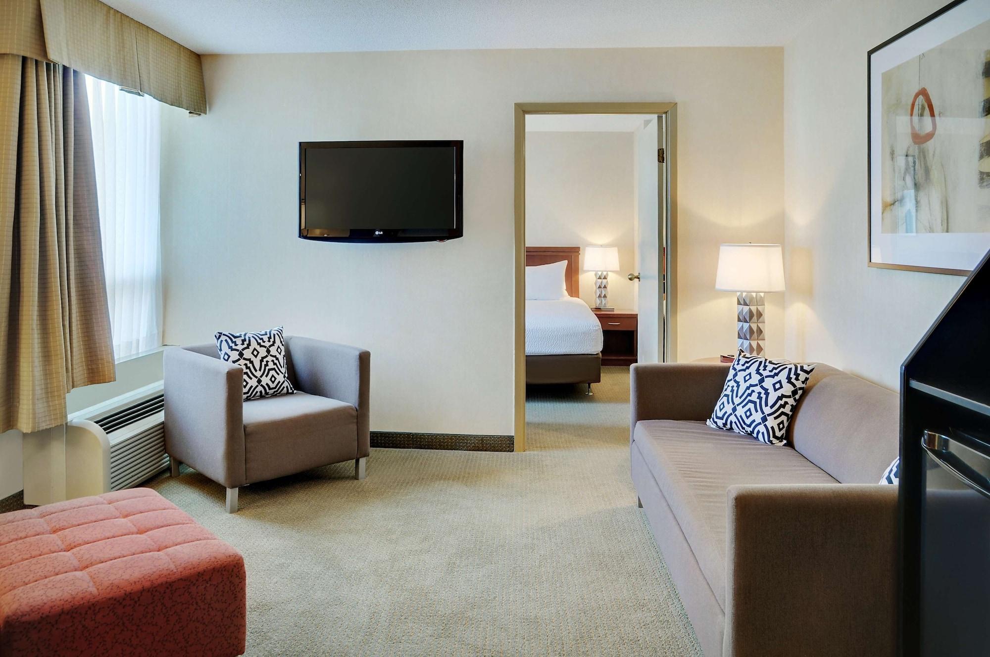 Courtyard By Marriott Kitchener Hotel Exterior foto