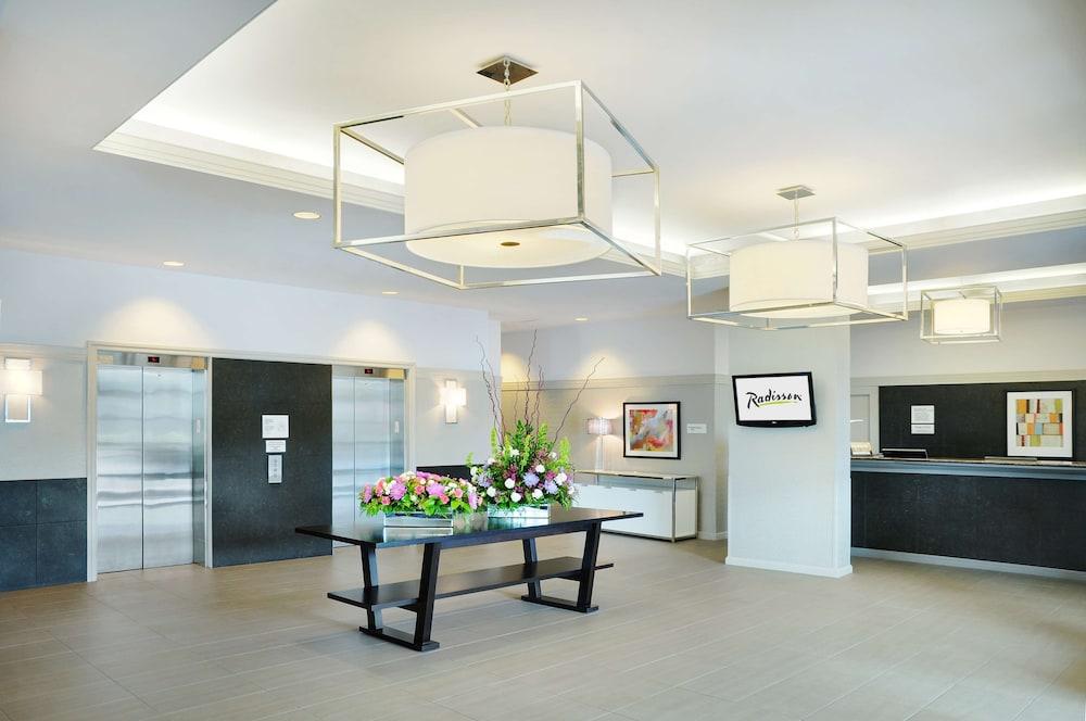 Courtyard By Marriott Kitchener Hotel Exterior foto