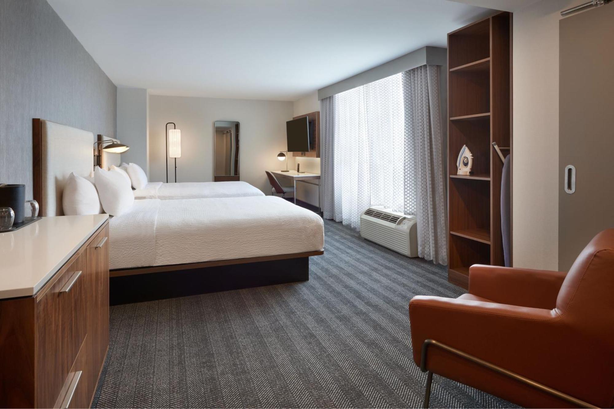 Courtyard By Marriott Kitchener Hotel Exterior foto